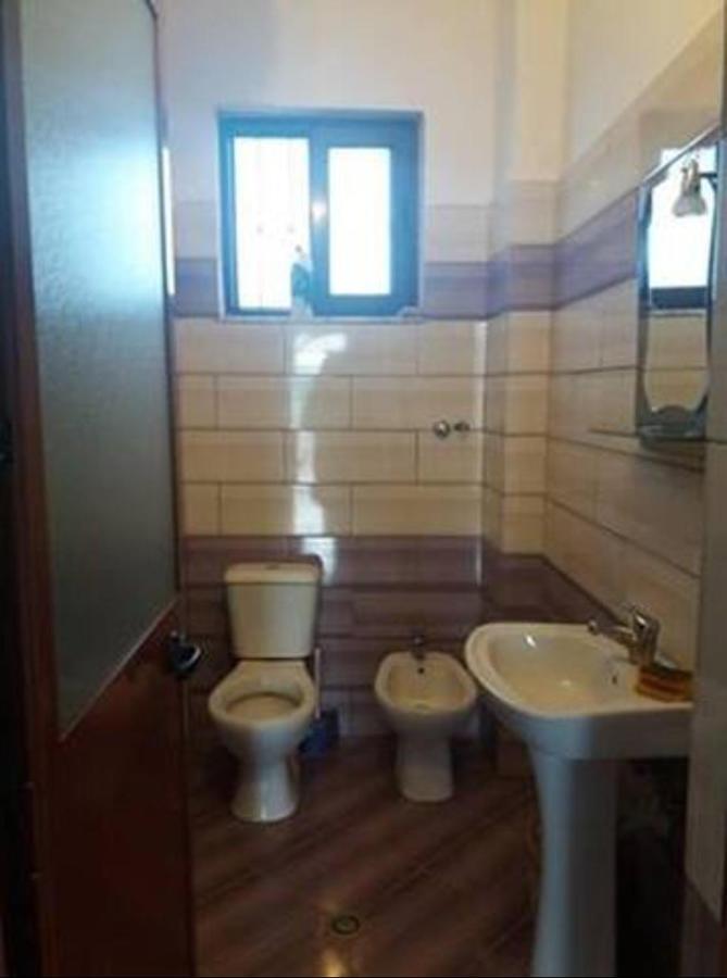 Vila Lika Durrës Buitenkant foto