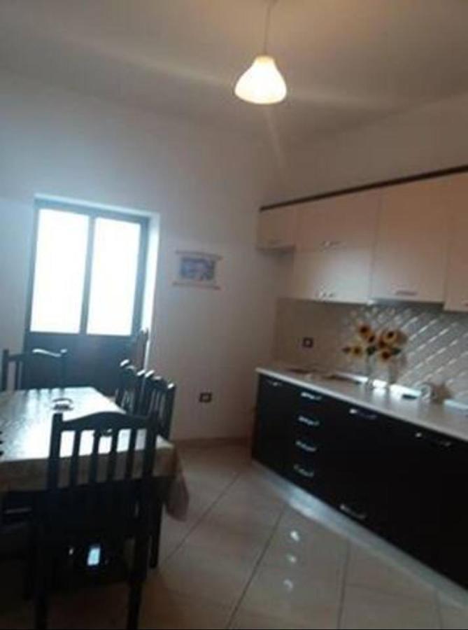 Vila Lika Durrës Buitenkant foto